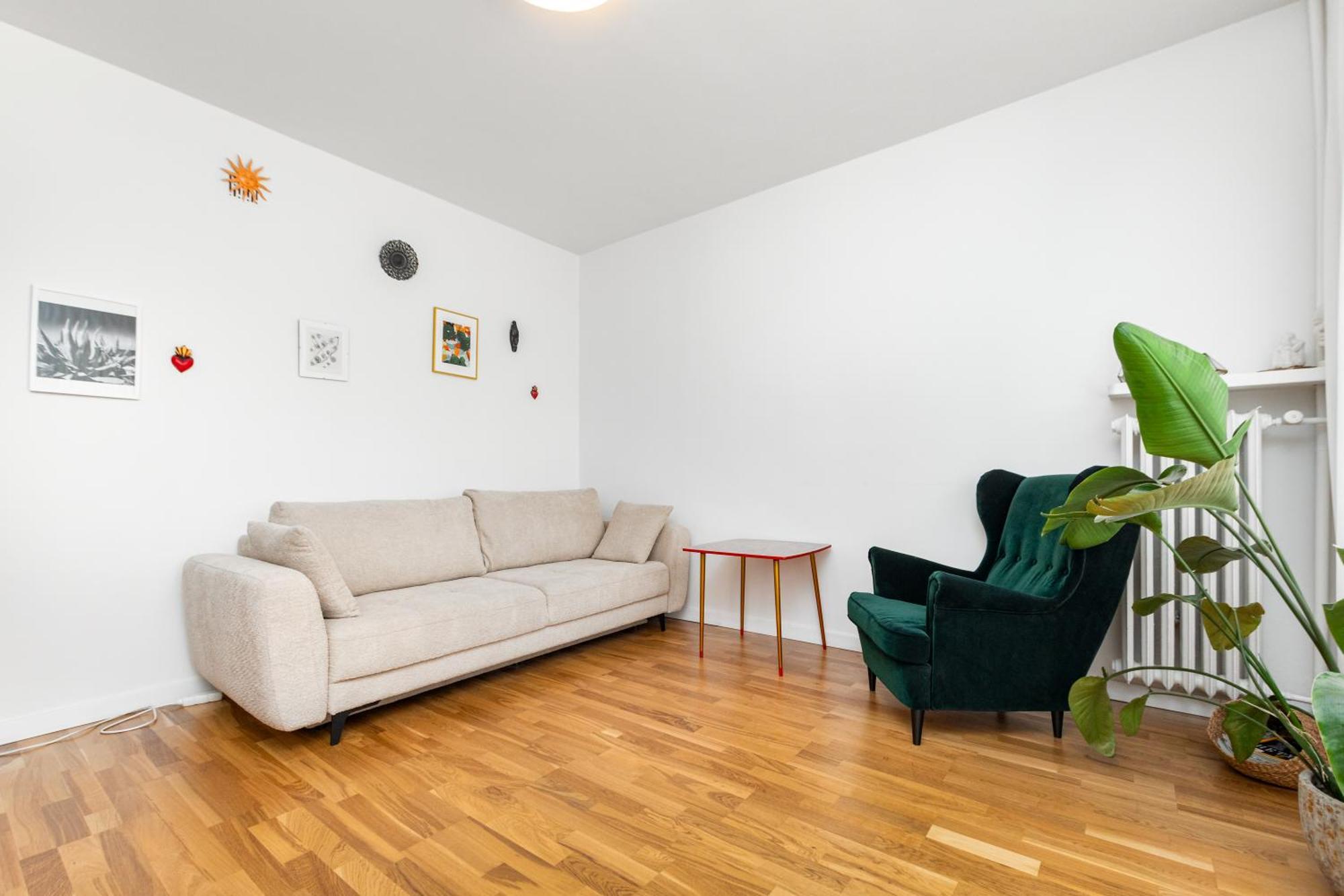Aleja Stanow Zjednoczonych 21 By Homeprime * Warsaw